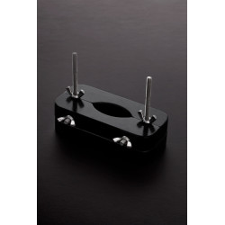 ball buster testicle vice étau testicules bdsm bois laqué