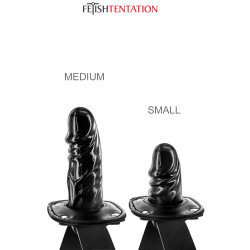 Bâillon avec gode interne l'accessoire BDSM pour une double contrainte.