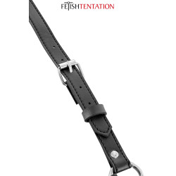 Harnais poitrine à pointes Fetish Tentation, la sangle de cou réglable avec sa boucle métallique.