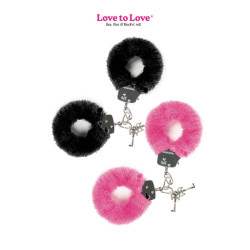 menottes attach me en métal avec fausse fourrure pour jeux coquins